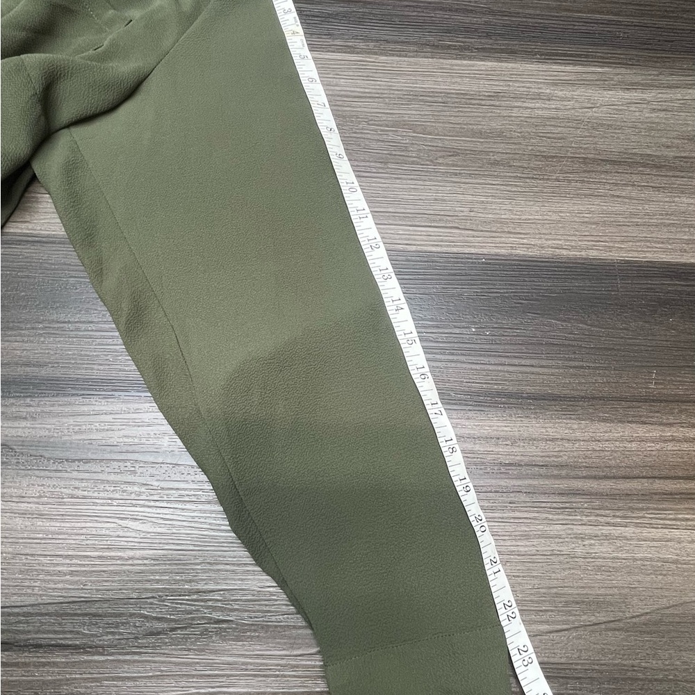 Michael Kors 1X Olive Green Zip Front Blouse ✨ Gold Hardware & Pockets - Picture 7 of 11